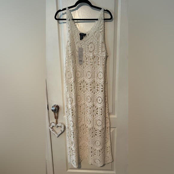 Papillon Dresses & Skirts - NWT Papillon Cream Crochet Midi Dress